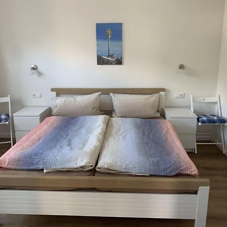 Διαμέρισμα Holiday Leiner 2